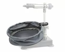 Trash Bin + Magnetic Release